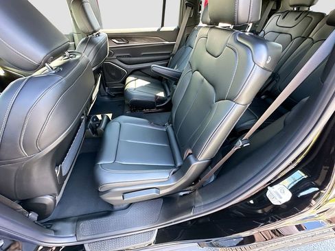 New 2026 Jeep Grand Cherokee L Limited image 27