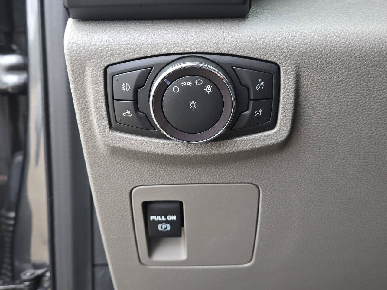 Used 2019 Ford F150 XL w/ Equipment Group 101A Mid AWD/4WD image 26