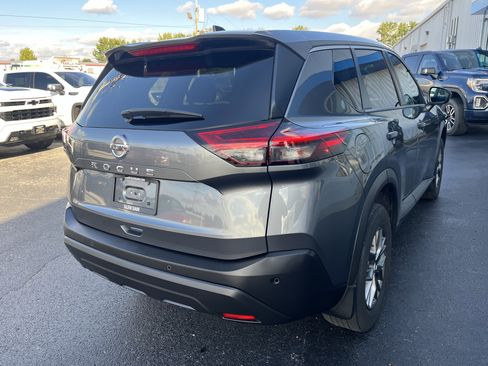 Used 2021 Nissan Rogue S image 5