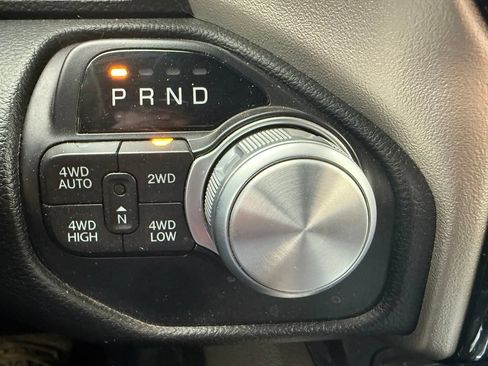 Used 2019 RAM 1500 Laramie AWD/4WD image 24