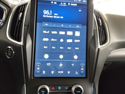 Used 2021 Ford Edge Titanium w/ Cargo Accessory Package FWD image 25