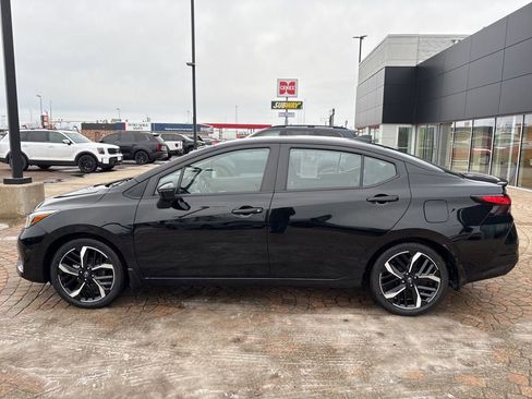 Used 2023 Nissan Versa SR w/ Trunk Package image 8