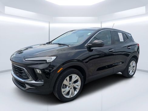 Used 2024 Buick Encore GX Preferred w/ Comfort Package AWD/4WD image 7