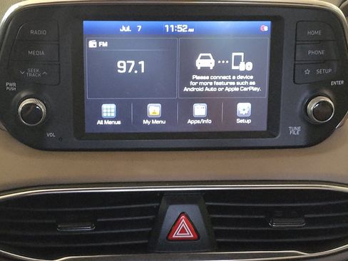 Used 2020 Hyundai Santa Fe SEL w/ Convenience Package FWD image 25