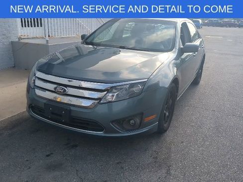 Used 2011 Ford Fusion SE FWD image 1