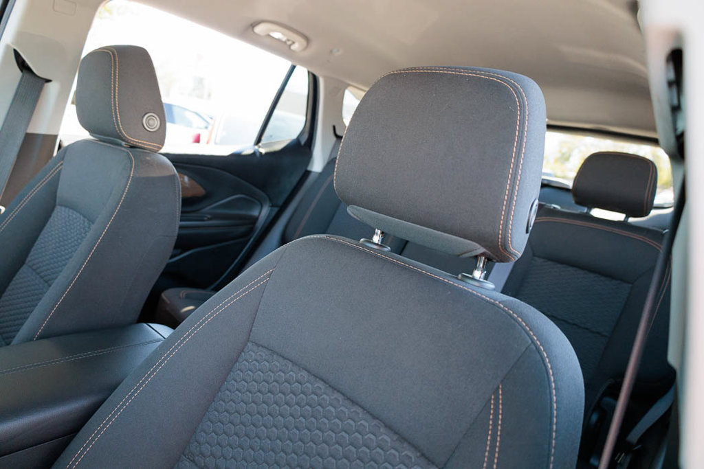 Used 2021 GMC Terrain SLE w/ Driver Convenience Package FWD image 19