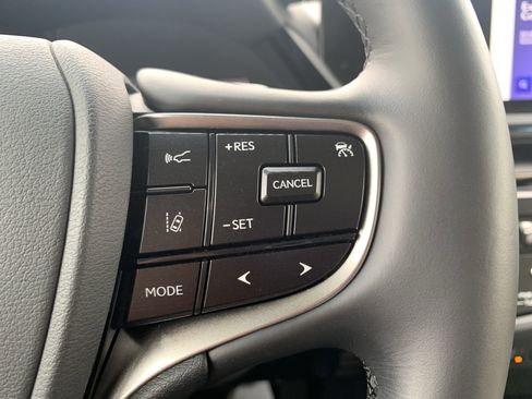 Certified 2025 Lexus ES 350 w/ Premium Package image 20