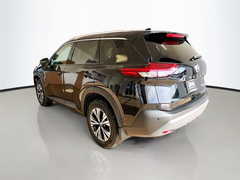 Used 2021 Nissan Rogue SV image 37