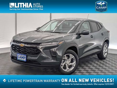 New 2026 Chevrolet Trax LS w/ LS Convenience Package FWD image 1