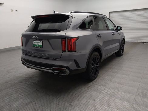 Used 2022 Kia Sorento SX image 9
