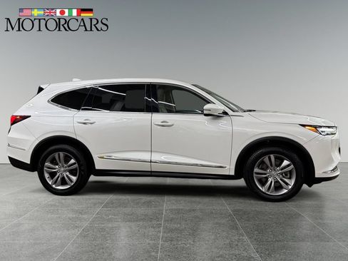 Certified 2024 Acura MDX SH-AWD image 2