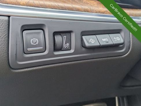 Used 2023 Cadillac XT5 Sportv w/ Platinum Package AWD/4WD image 18
