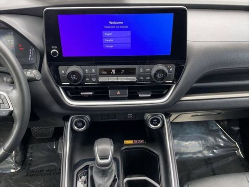 Certified 2024 Toyota Grand Highlander FWD image 29