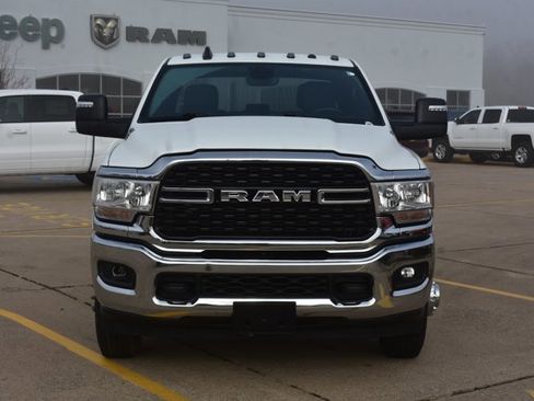Used 2024 RAM 3500 Big Horn image 2