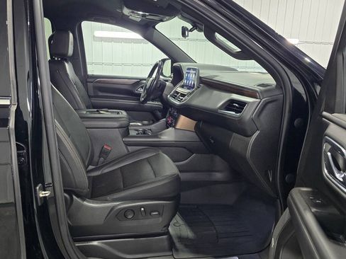 Used 2021 Chevrolet Suburban High Country AWD/4WD image 9