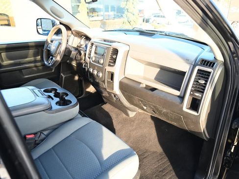 Used 2018 RAM 2500 Tradesman w/ Chrome Appearance Group image 39