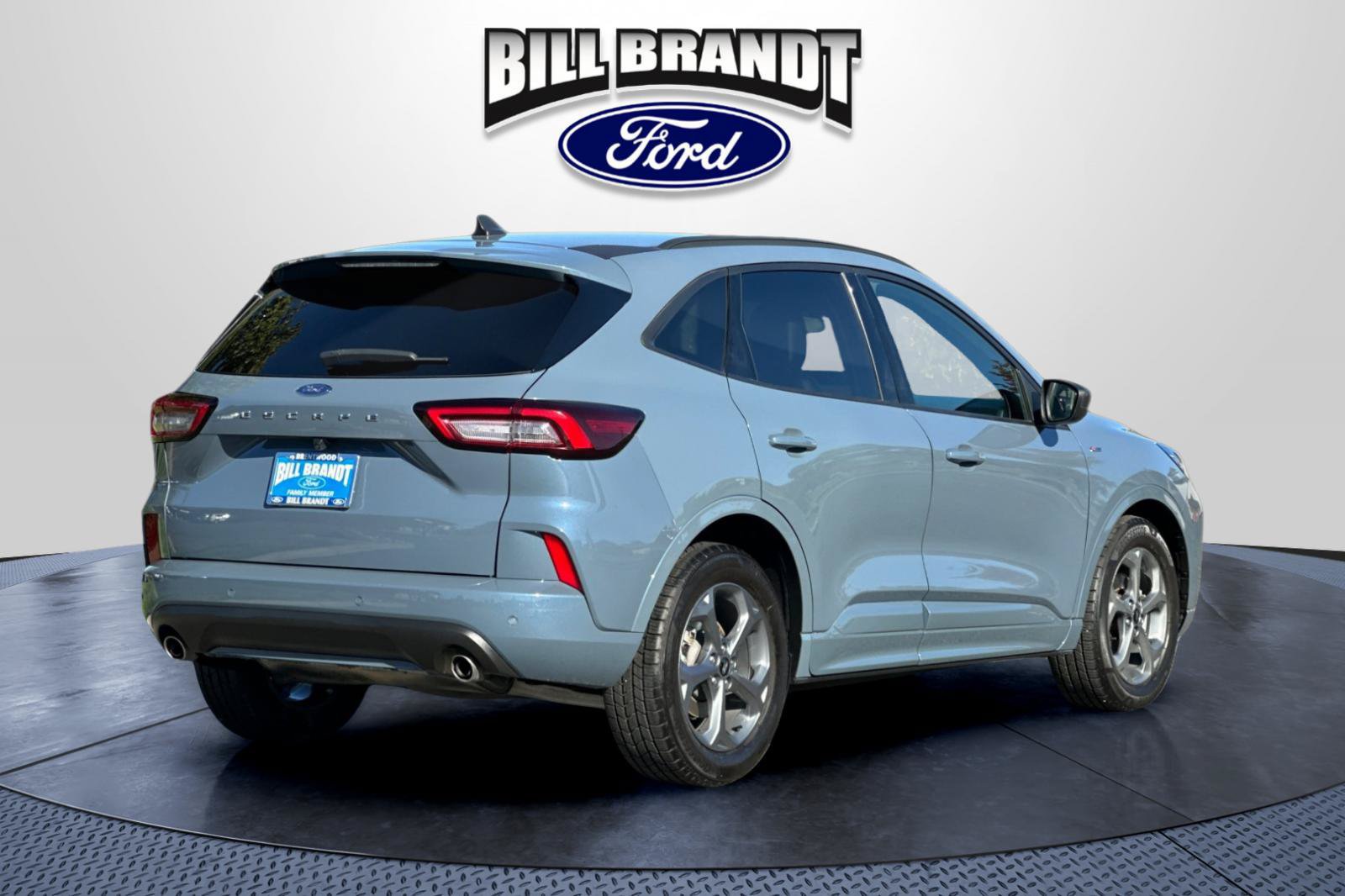 Used 2023 Ford Escape ST-Line w/ Tech Pack #1 FWD image 3