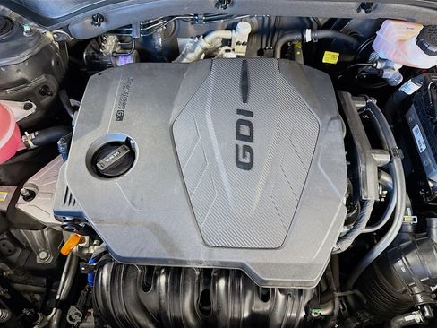 Used 2023 Hyundai Santa Fe SEL image 39