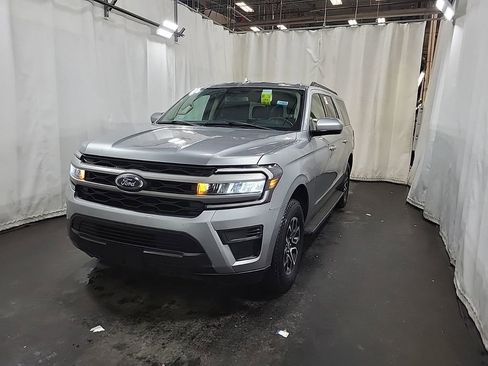 Used 2024 Ford Expedition Max XLT image 1