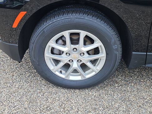 Certified 2023 Chevrolet Equinox LT AWD/4WD image 7