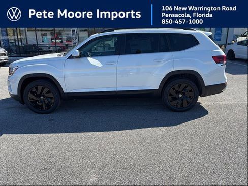New 2026 Volkswagen Atlas SE FWD image 1