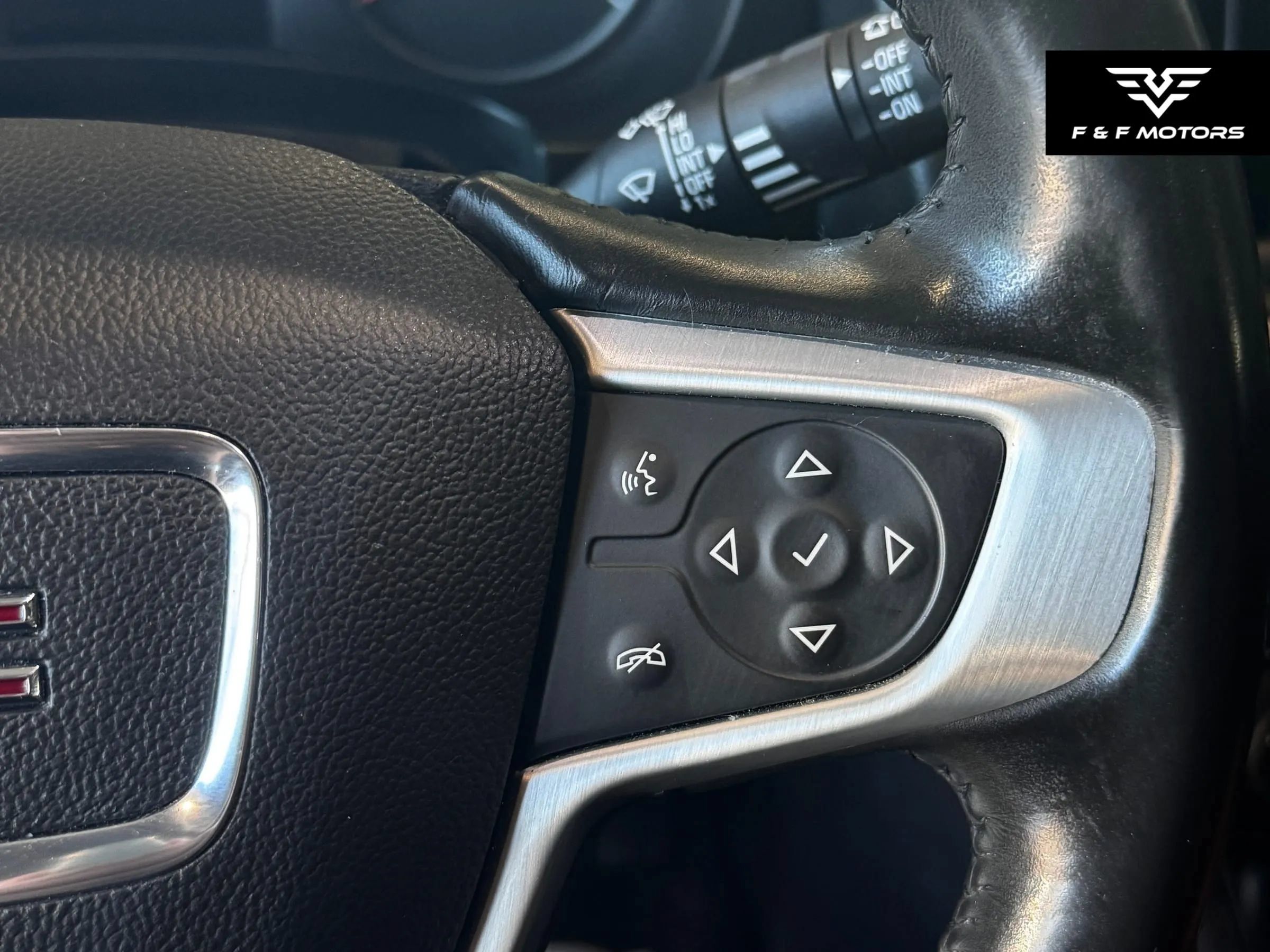 Used 2018 GMC Terrain SLE w/ Driver Convenience Package AWD/4WD image 22
