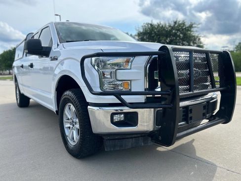 Used 2017 Ford F150 XLT w/ Equipment Group 301A Mid AWD/4WD image 4