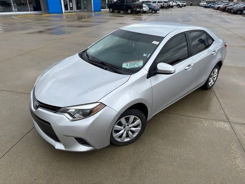Used 2016 Toyota Corolla LE FWD image 8
