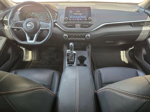 Used 2022 Nissan Altima 2.5 SR AWD/4WD image 17
