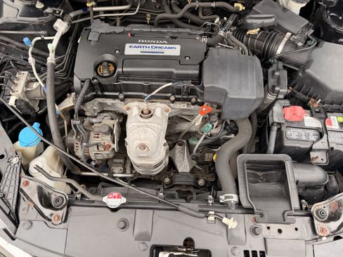 Used 2013 Honda Accord LX image 30