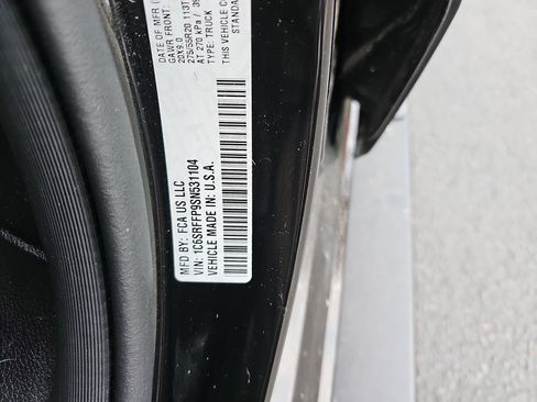 Certified 2025 RAM 1500 Big Horn image 33