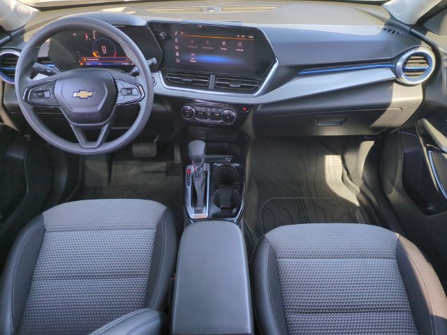 Used 2024 Chevrolet Trax LT FWD image 27