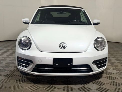 Used 2019 Volkswagen Beetle 2.0T SE FWD image 10
