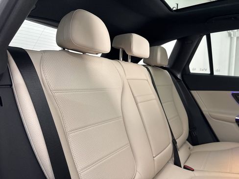 Used 2026 Mercedes-Benz GLC 300 image 26