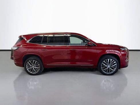 Used 2025 Buick Enclave Avenir FWD image 11