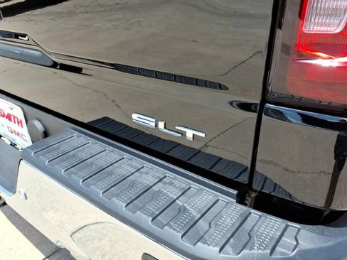 New 2026 GMC Sierra 1500 SLT w/ SLT Premium Plus Package AWD/4WD image 11
