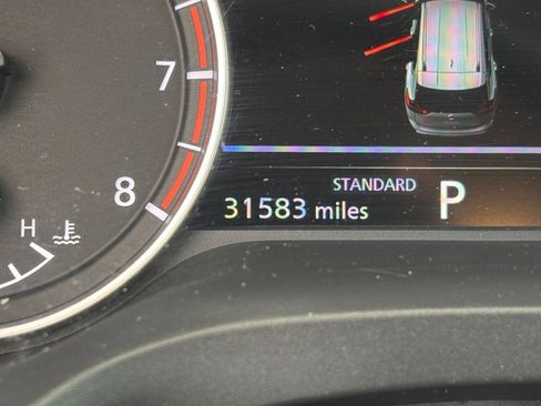Used 2025 Nissan Rogue SV FWD image 42