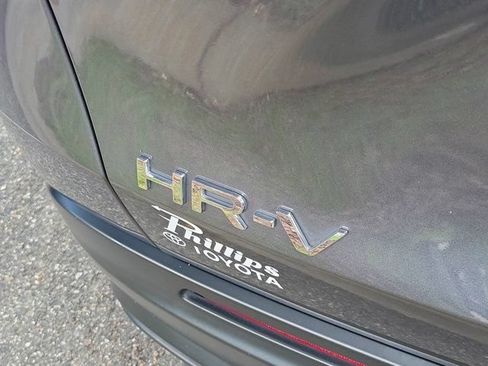 Used 2025 Honda HR-V LX image 8