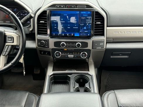 Used 2022 Ford F250 Lariat w/ Lariat Value Package AWD/4WD image 32