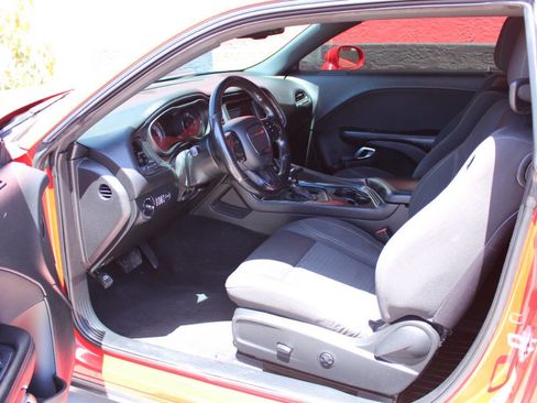 Used 2019 Dodge Challenger SXT w/ Blacktop Package RWD image 7