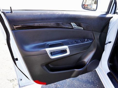 Used 2013 Chevrolet Captiva Sport LTZ image 24