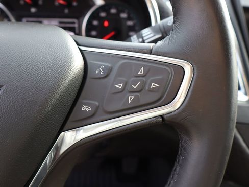 Used 2018 Chevrolet Malibu LT image 16