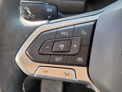 Certified 2023 Volkswagen Tiguan SE FWD image 26
