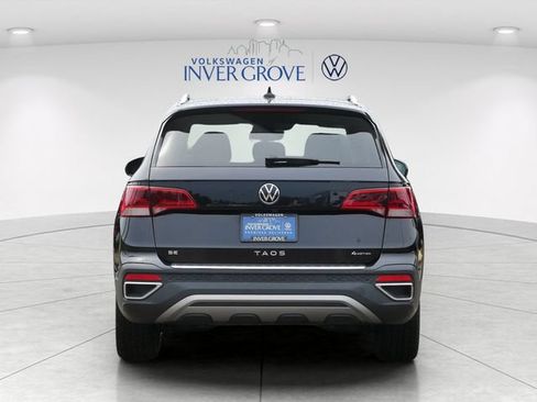 Certified 2023 Volkswagen Taos SE w/ Panoramic Sunroof Package AWD/4WD image 6