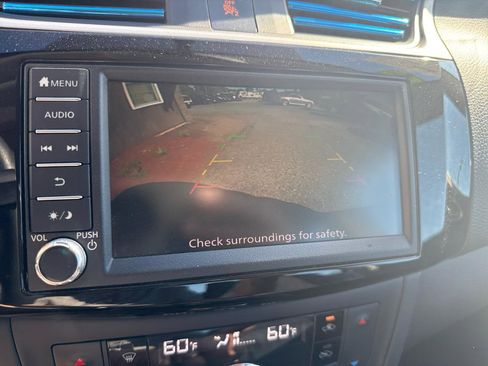 Used 2019 Nissan Sentra SV FWD image 18
