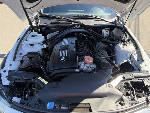 Used 2009 BMW Z4 sDrive35i RWD image 16