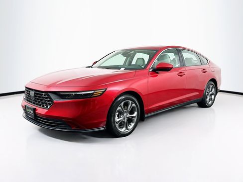 Used 2024 Honda Accord EX image 3