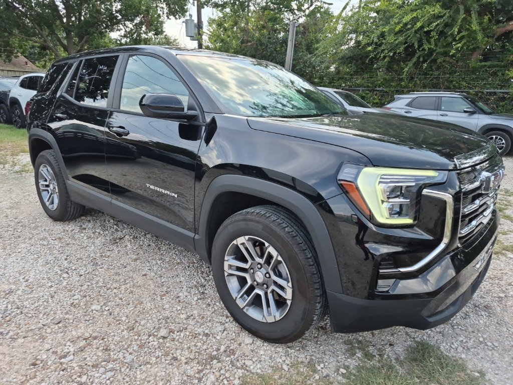 Used 2026 GMC Terrain Elevation AWD/4WD image 4