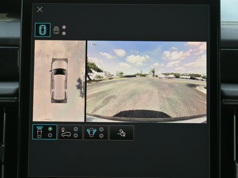Used 2025 GMC Yukon Denali w/ Sun & Power Step Package RWD image 17
