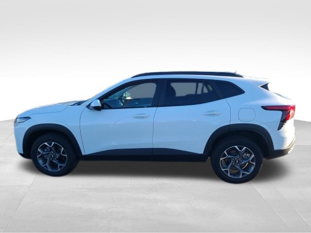 Used 2026 Chevrolet Trax LT FWD image 6